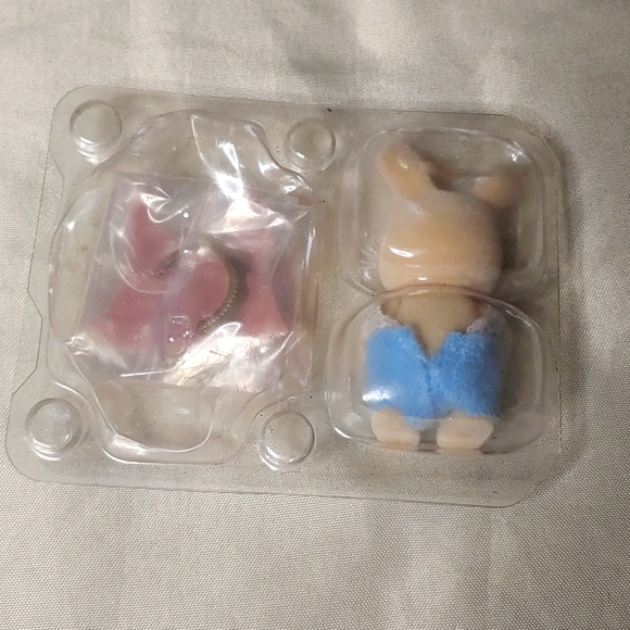 Henry Sweetpea Rabbit ~ Calico Critters BABY COSTUME series blind bag figure - Picture 2 of 2